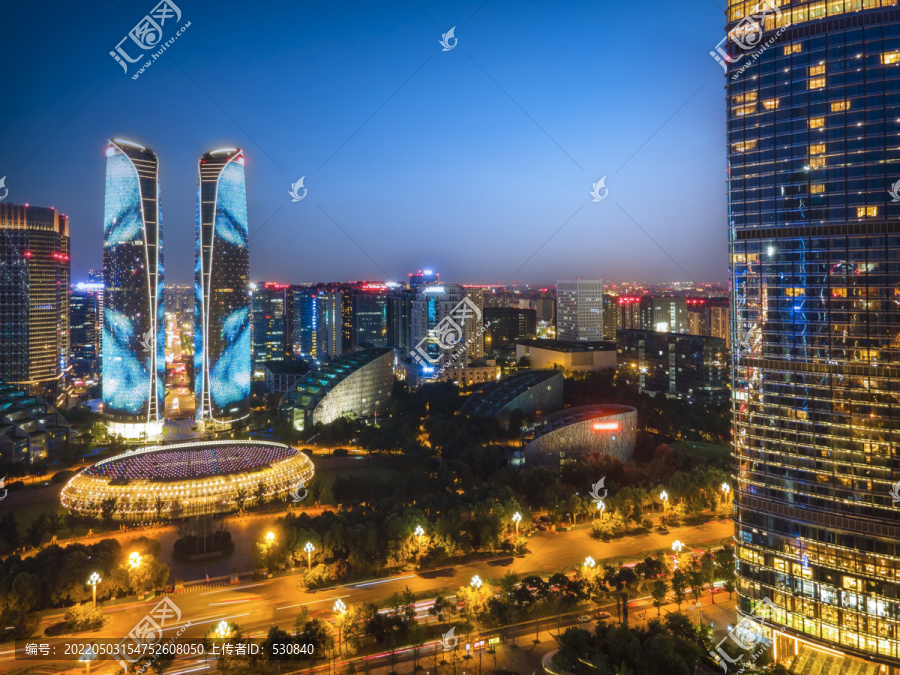 航拍成都现代建筑夜景