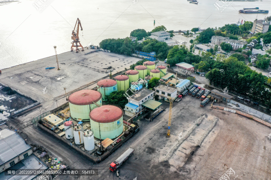 航拍福建福州马尾港作业区