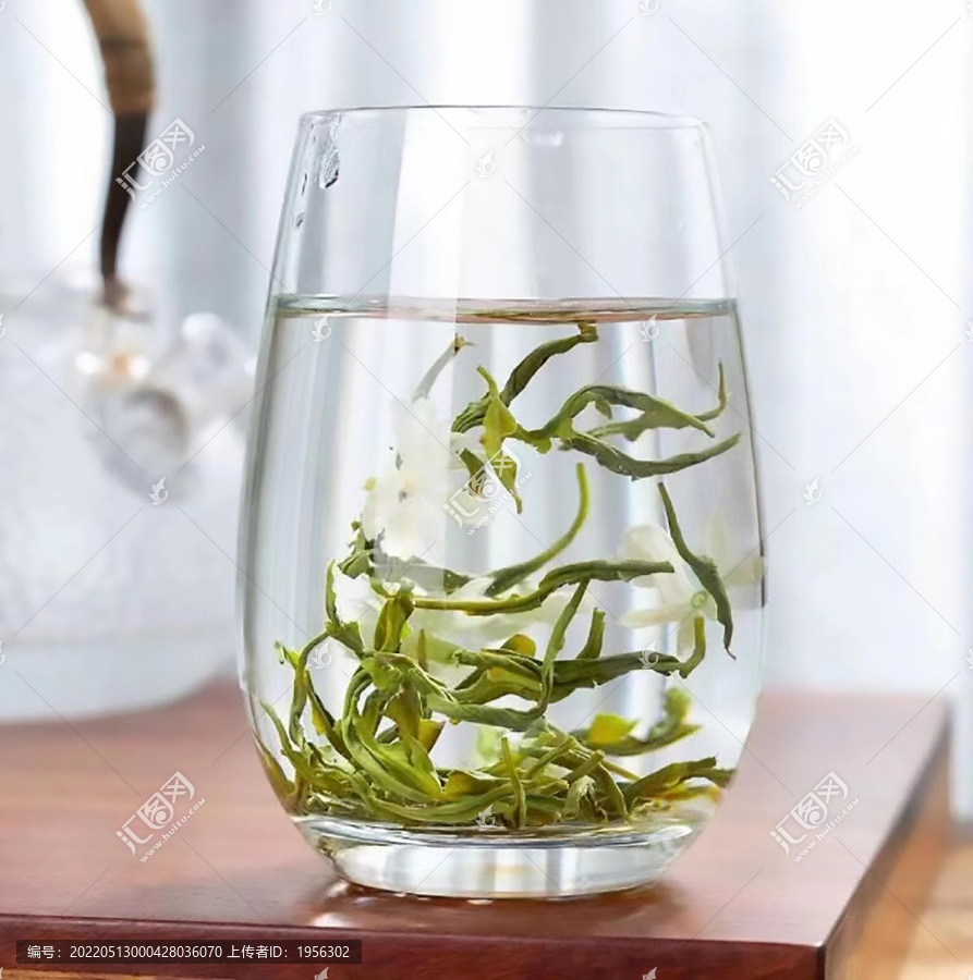 一杯茉莉花茶