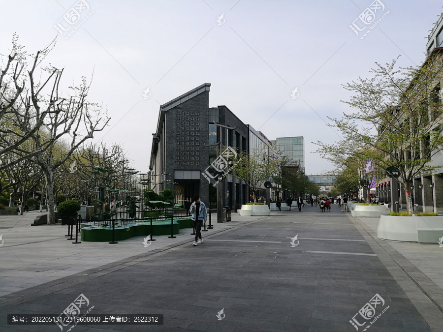 杭州东坡路步行街