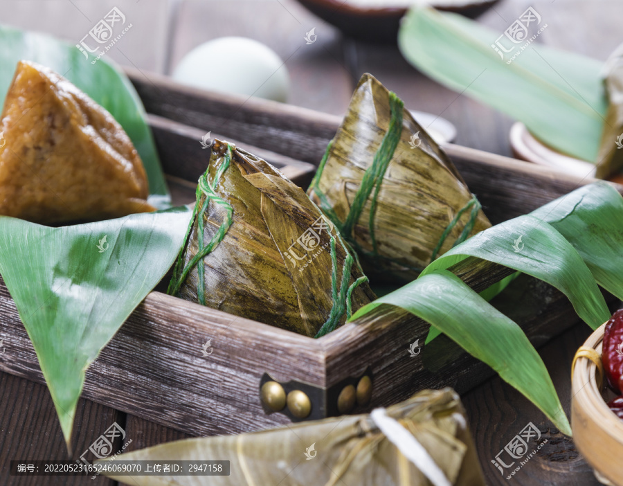 端午节美食粽子咸鸭蛋