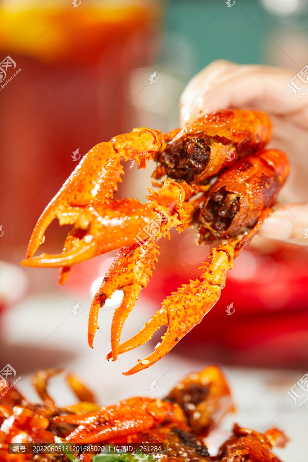 红油龙虾