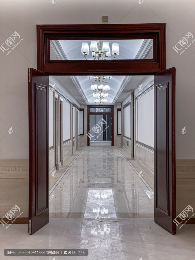 门与走廊