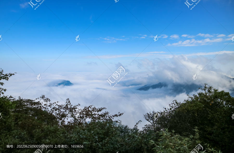 中国贵州铜仁梵净山云海