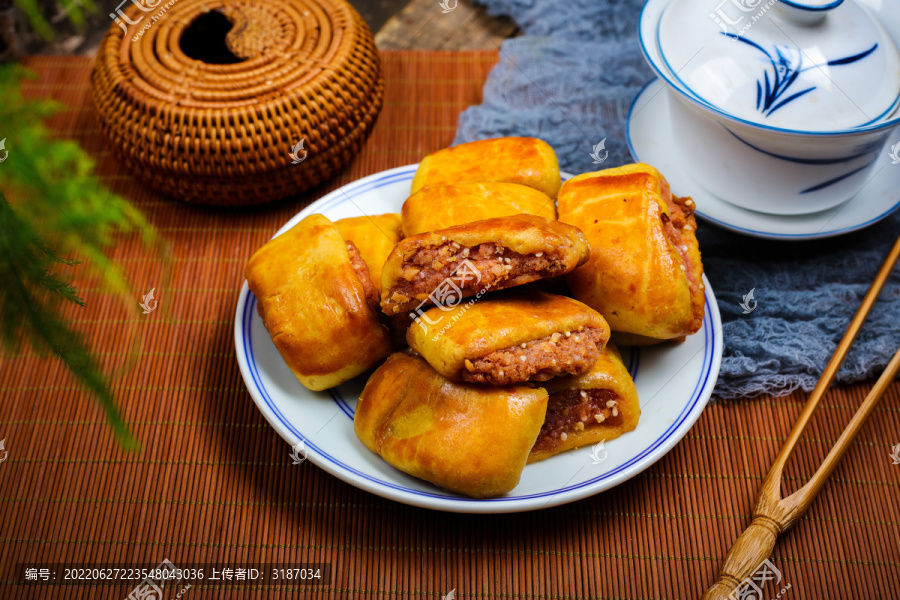 松软鲜香鸡仔饼