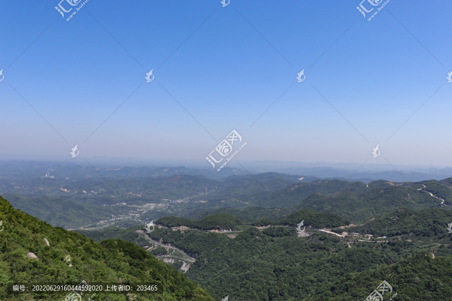 信阳龙袍山山顶