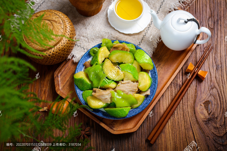 营养西葫芦炒肉片