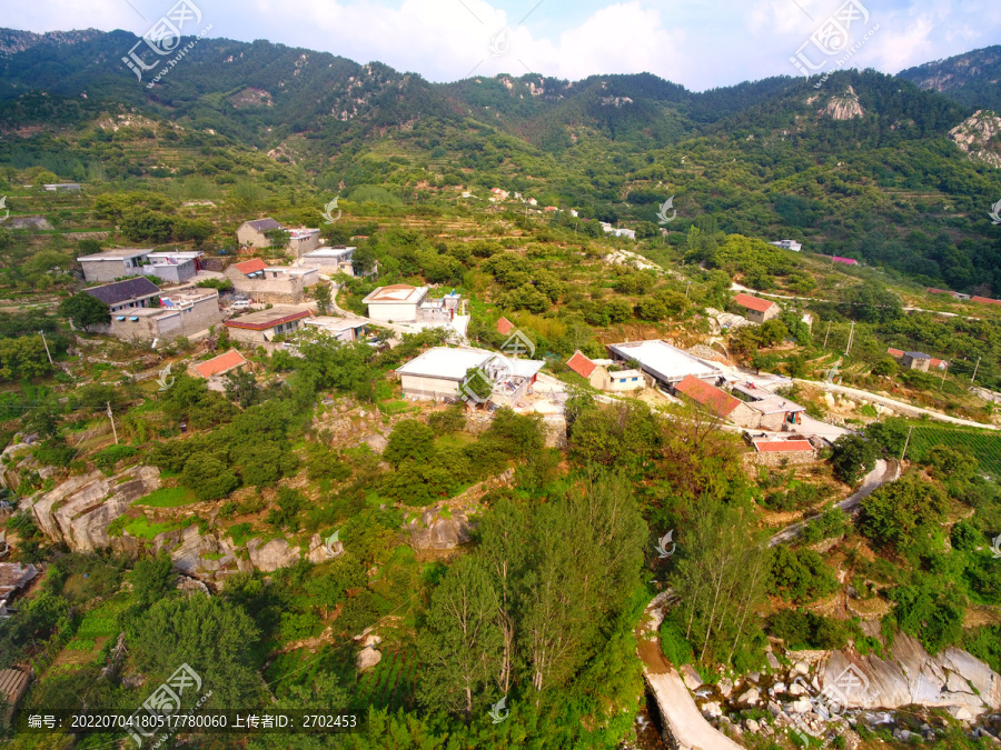 航拍山村