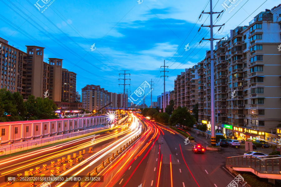 城市夜景车流傍晚