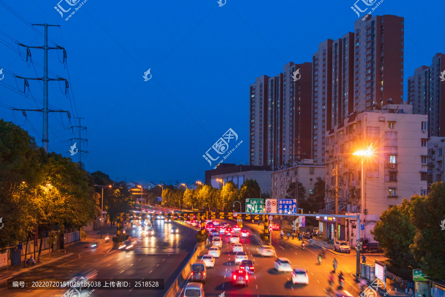 夜景车流灯光