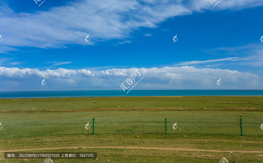 碧蓝青海湖