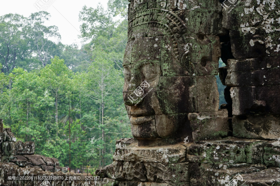 柬埔寨吴哥窟四面佛石像