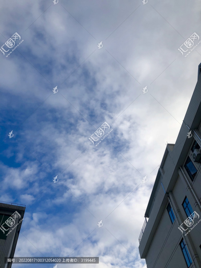 蓝天高楼自然风景天空云彩