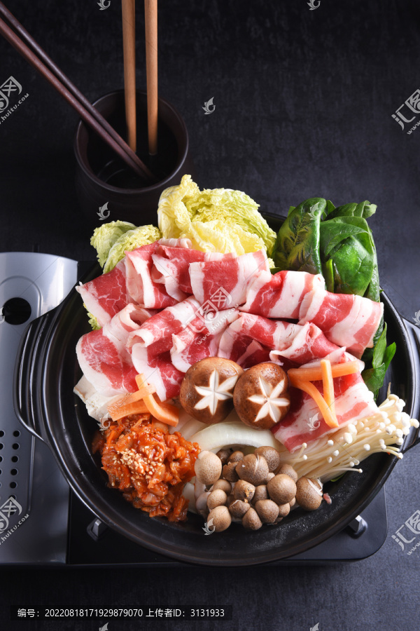 牛肉泡菜寿喜锅