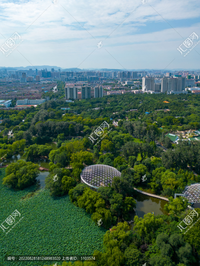 航拍济南动物园和小清河