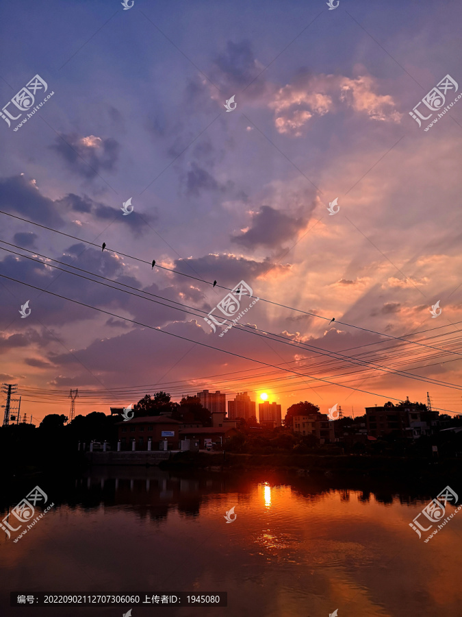 池塘落日美景