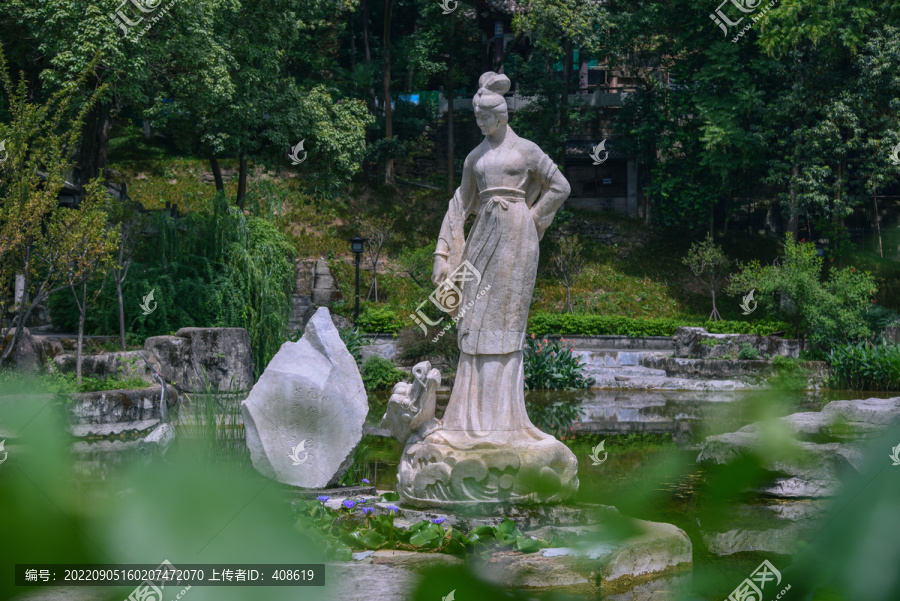 绵阳西山玉女石像