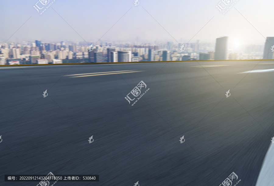 高速公路天际线和城市风光