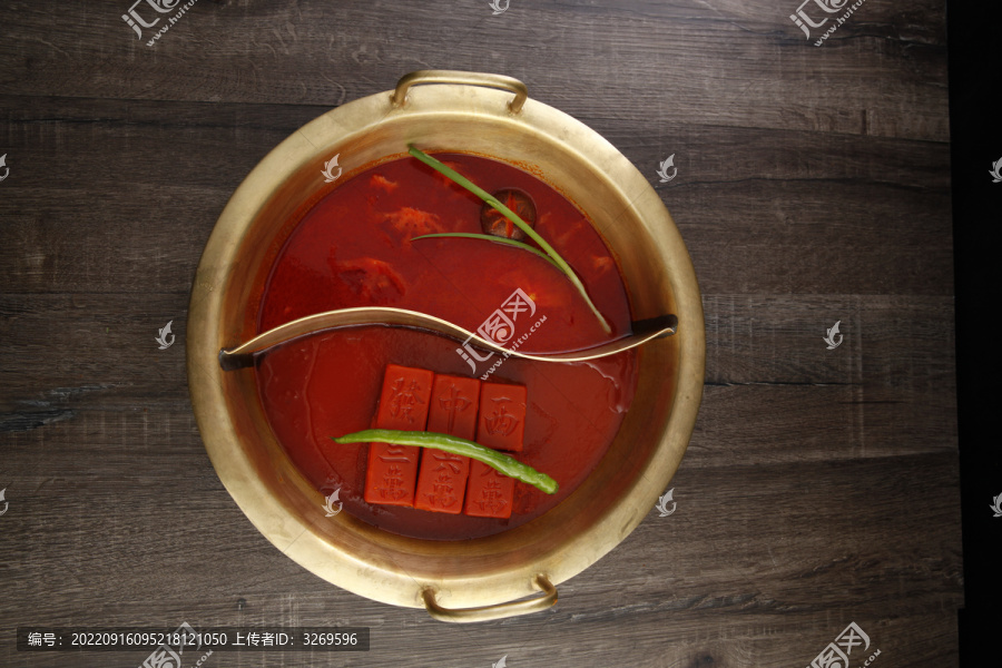 牛油番茄鸳鸯锅底