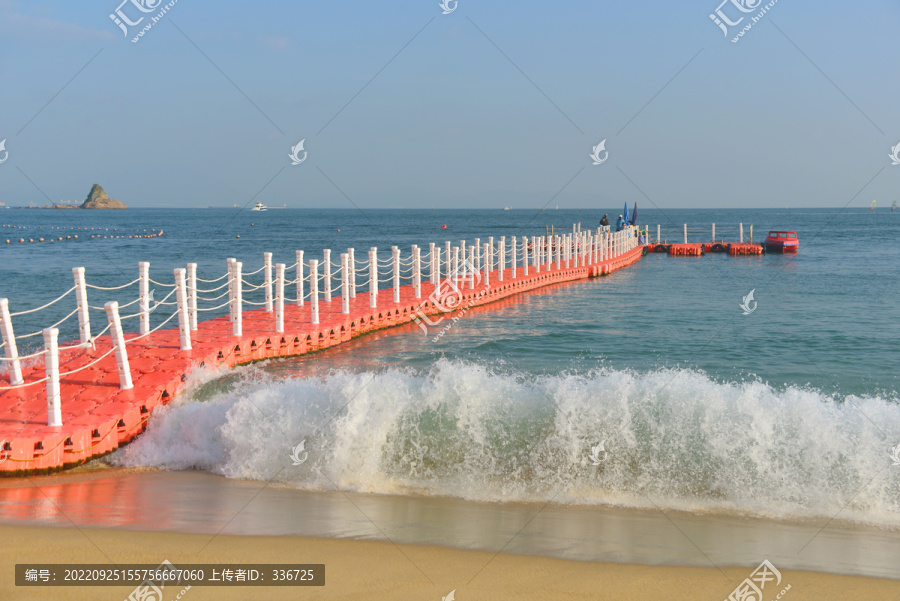 深圳大梅沙浮桥沙滩海浪