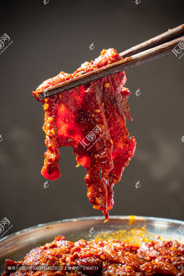 火锅涮牛肉
