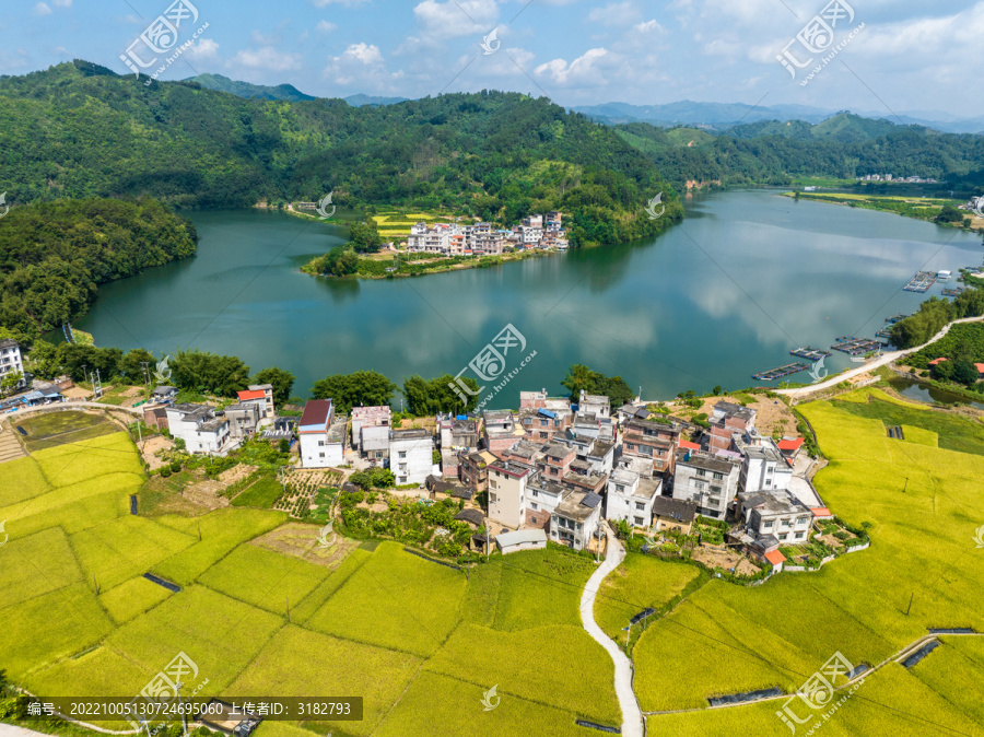 蒙山乡村夏日美丽江湾景美如画