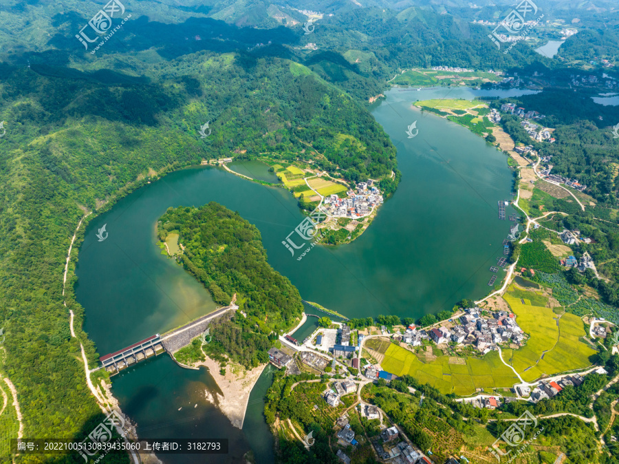 蒙山乡村夏日美丽江湾景美如画