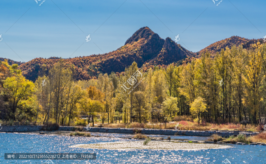 北京怀柔喇叭沟门的秋景