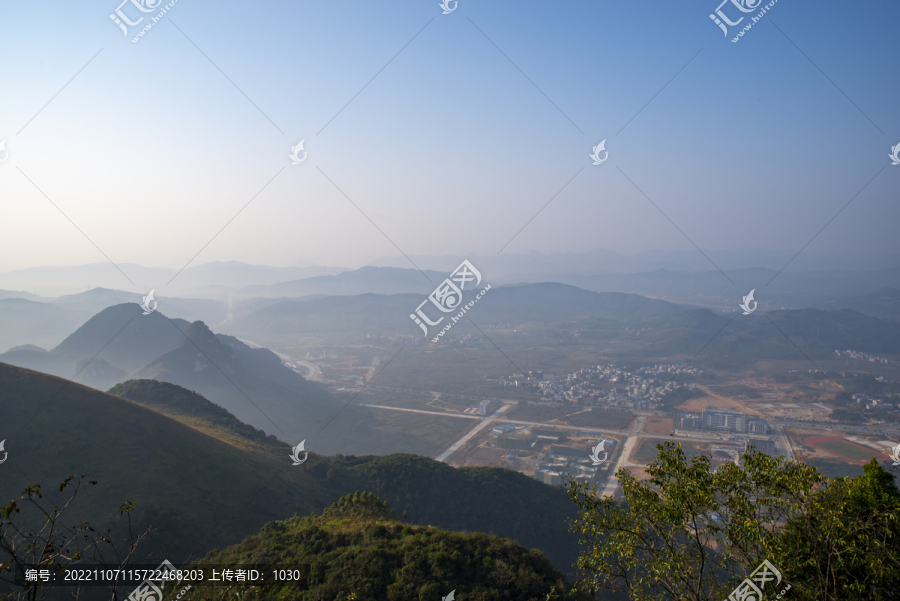 登高望远远山风景自然风光