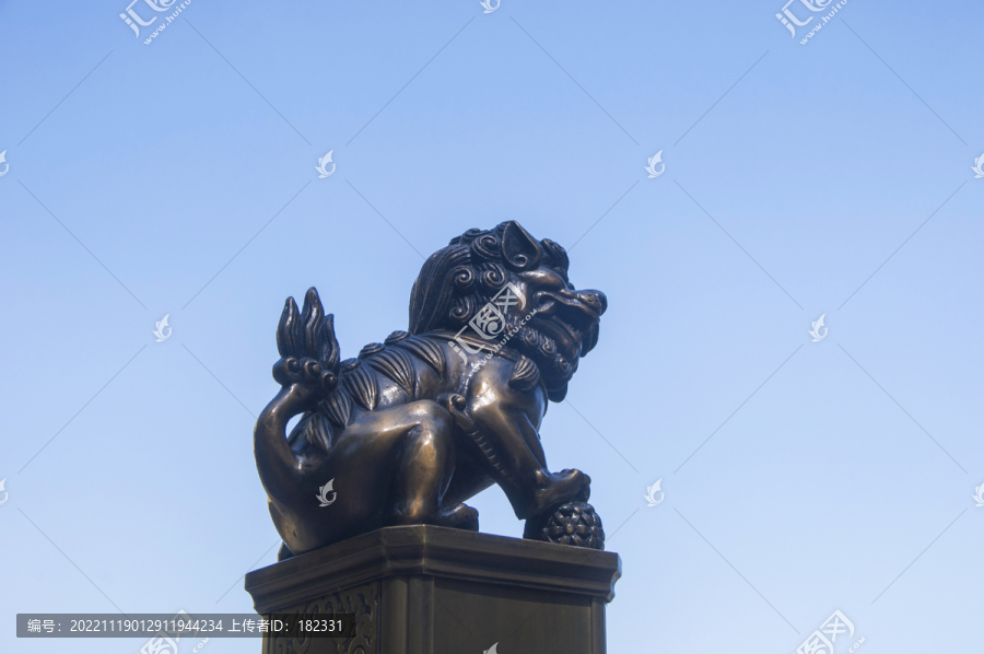 铜狮子雕