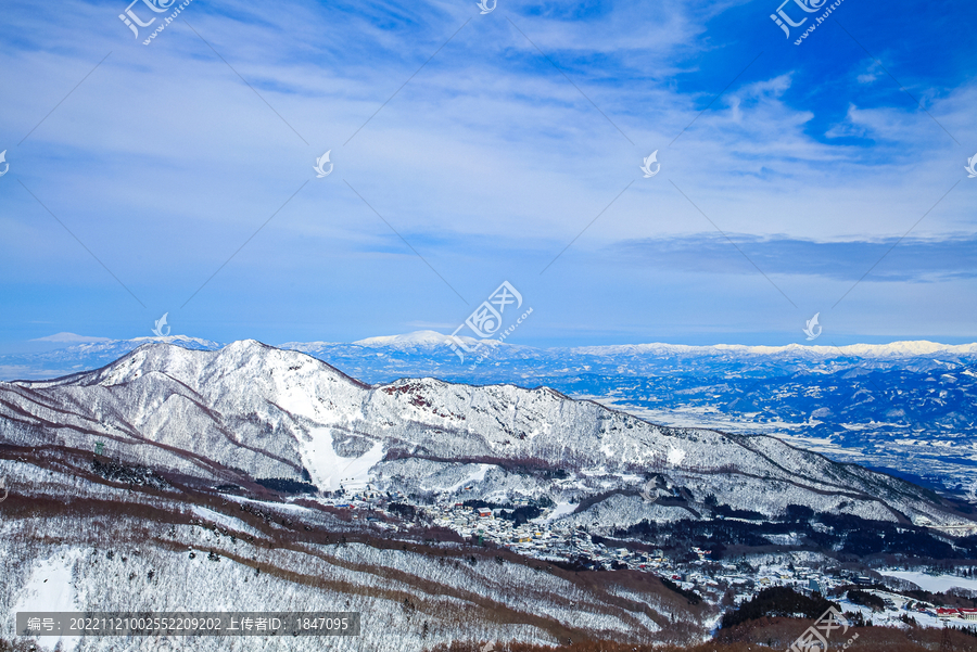 日本藏王山滑雪场树冰原