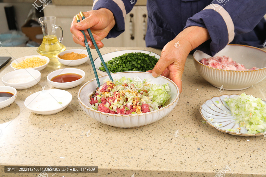 手工牛肉饺子制作