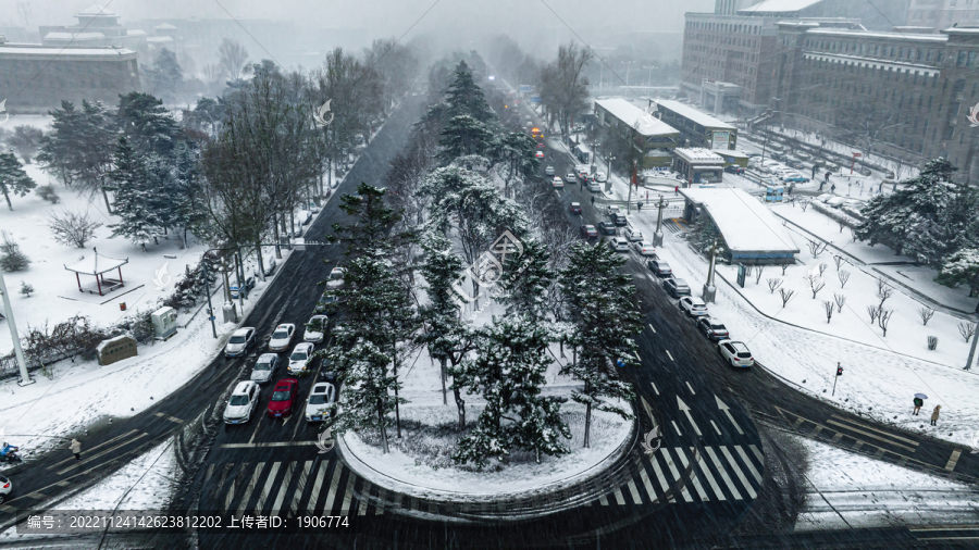 雪中的中国长春城市景观