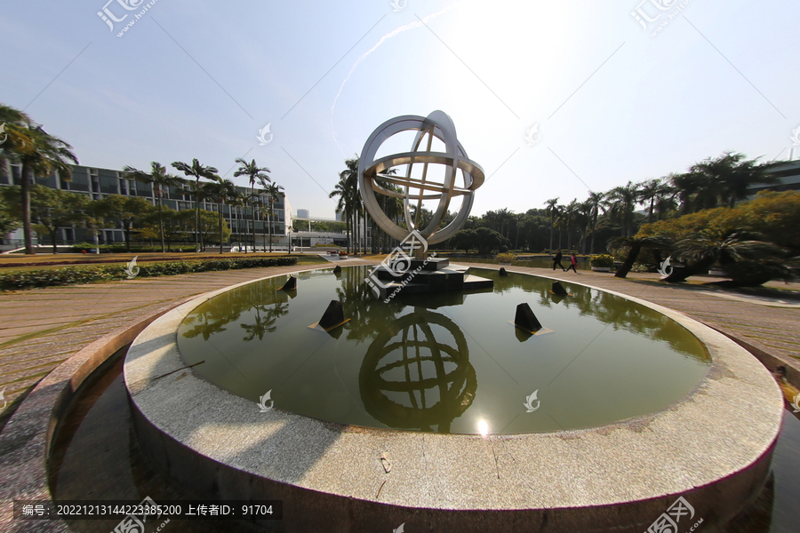深圳大学地球雕塑