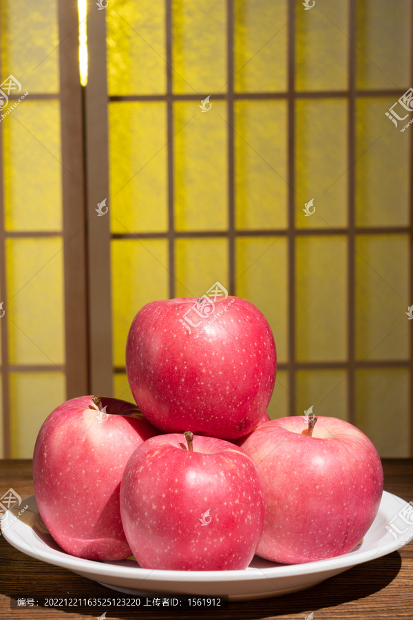 红富士红苹果