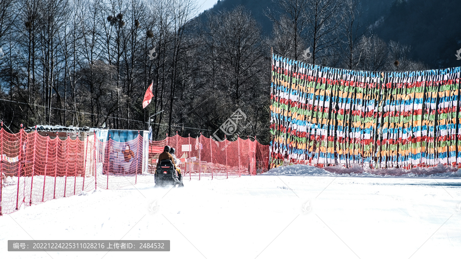 景区骑行雪地车