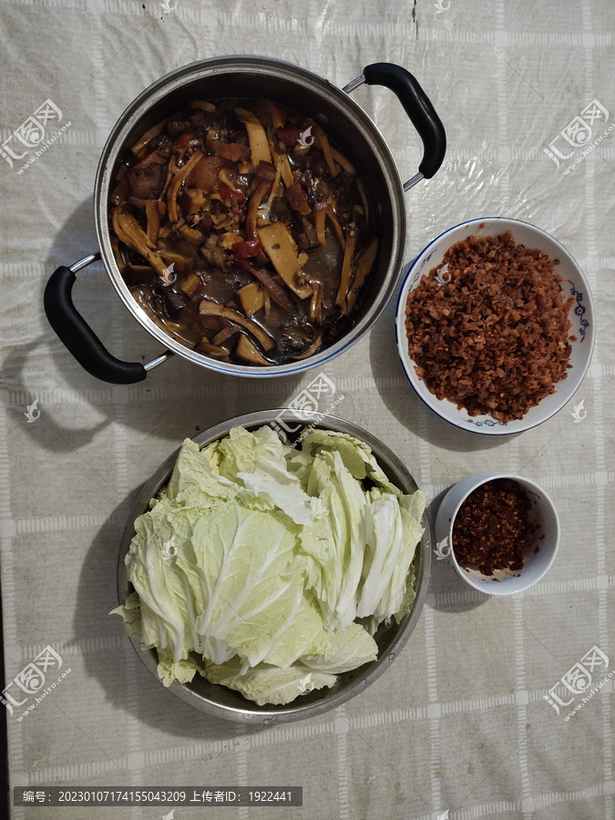腊肉炖干豆腐火锅