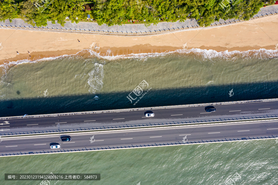 航拍厦门演武大桥环岛路海滨