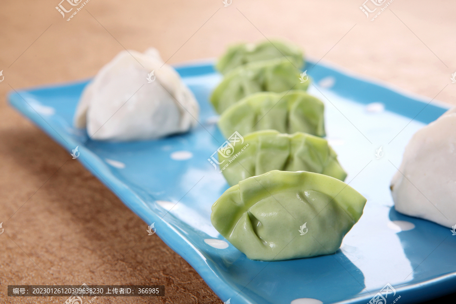 绿色饺子