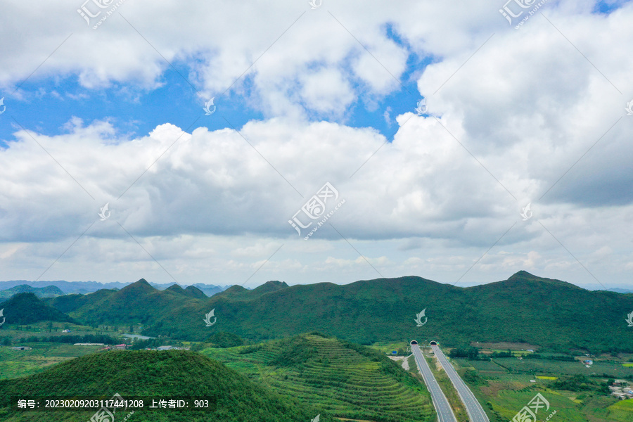 贵州十万大山高速公路