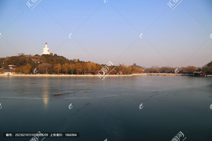 北京北海公园美丽风光