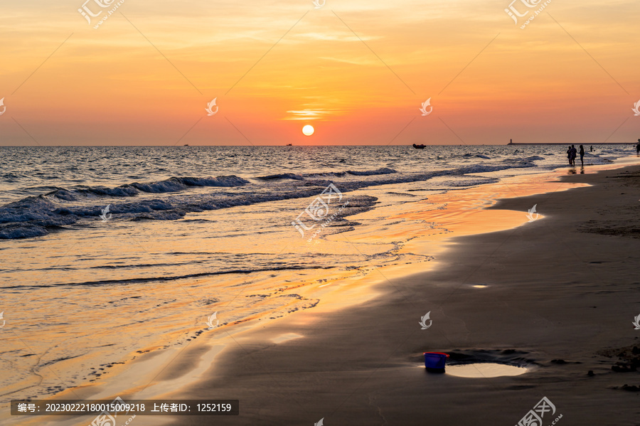 海滩落日晚霞