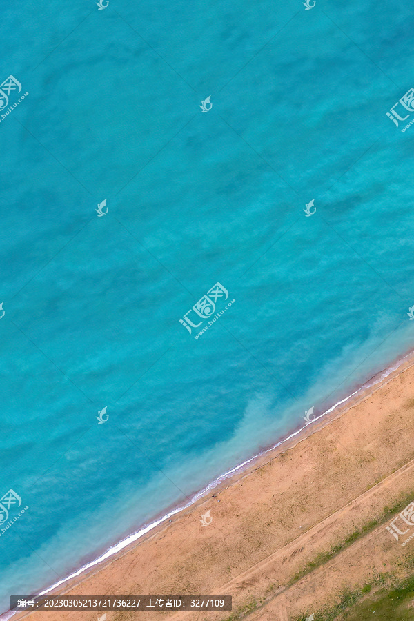 青海湖草原与湖泊自然风光航拍