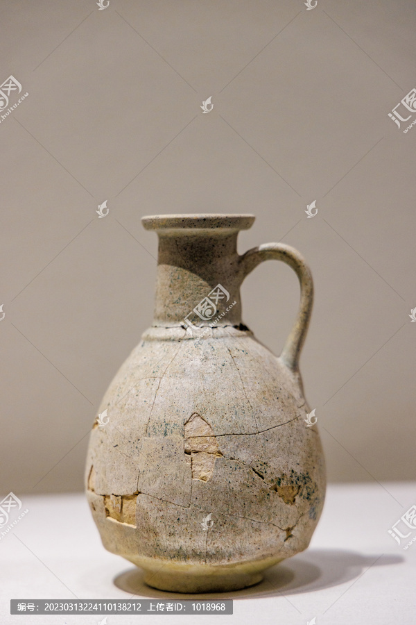 古埃及陶壶