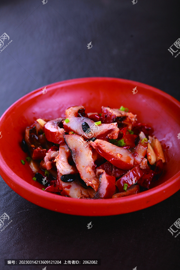 浏阳豆豉蒸腊鱼