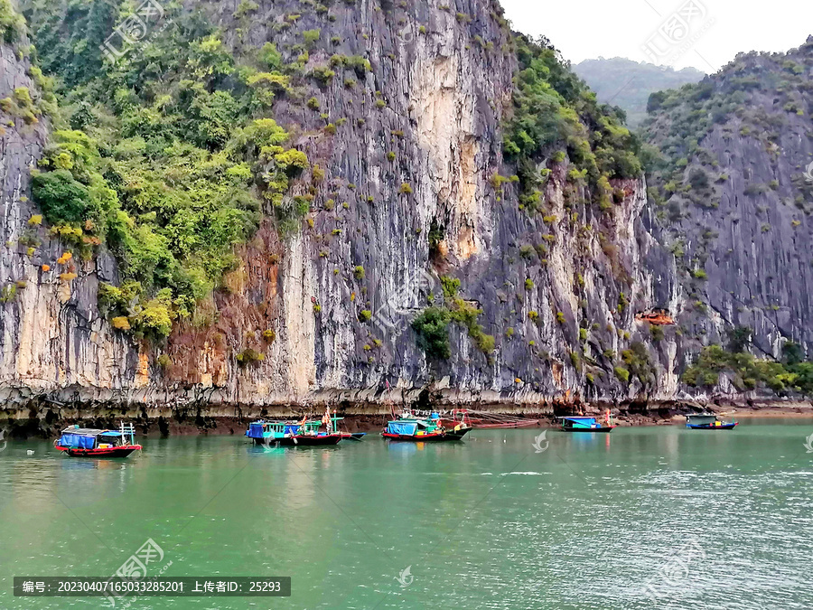 下龙湾水上人家