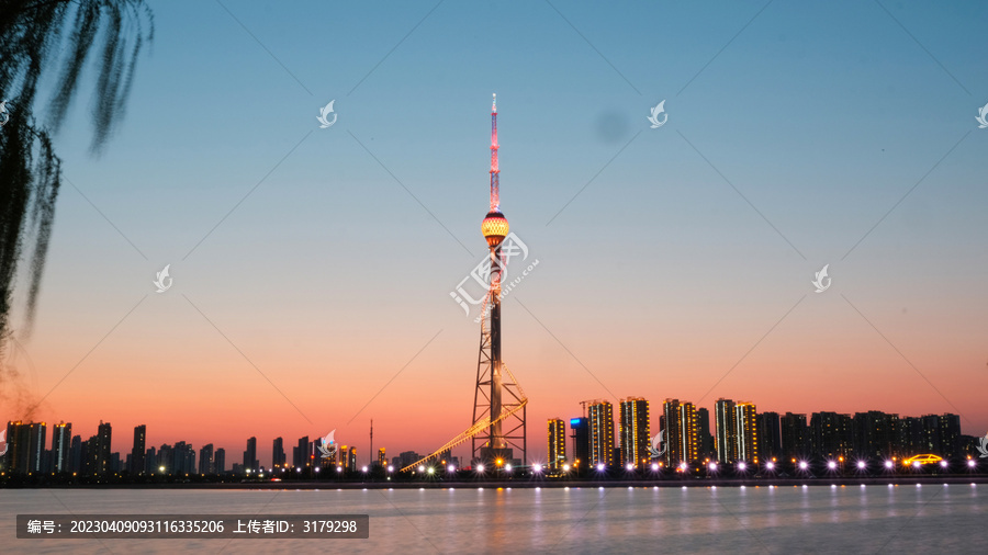 临沂滨河电视塔夜景