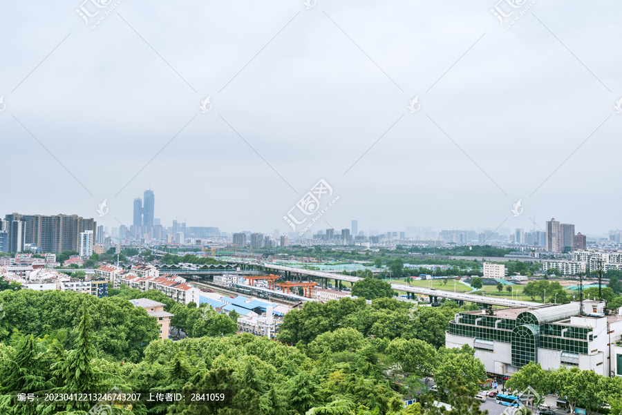 南京大报恩寺宝塔和城市建筑