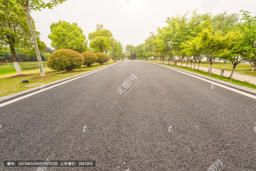 南京万景园里的园林建筑道路