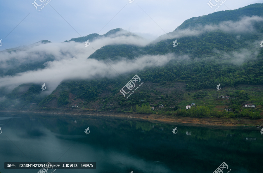 湖北宜昌长阳清江山水自然风光